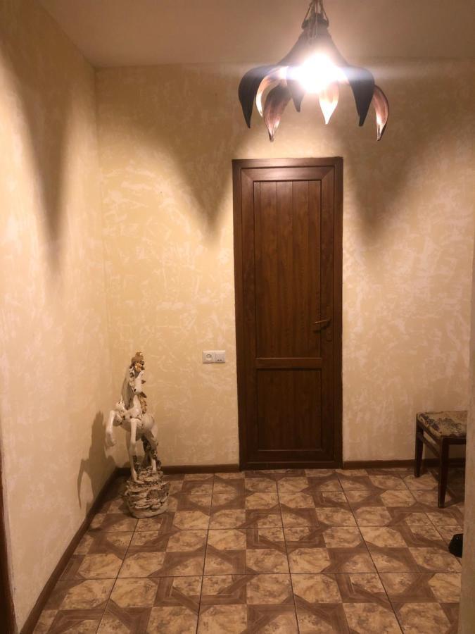 Villa Next To Victory Park Yerevan Ngoại thất bức ảnh