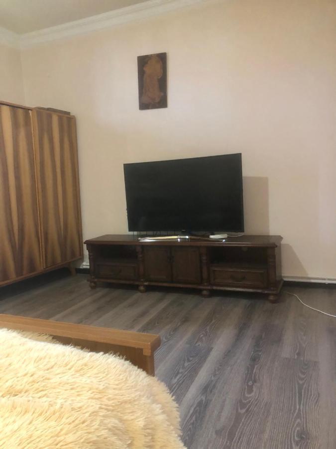 Villa Next To Victory Park Yerevan Ngoại thất bức ảnh