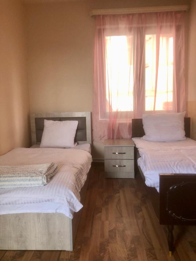 Villa Next To Victory Park Yerevan Ngoại thất bức ảnh